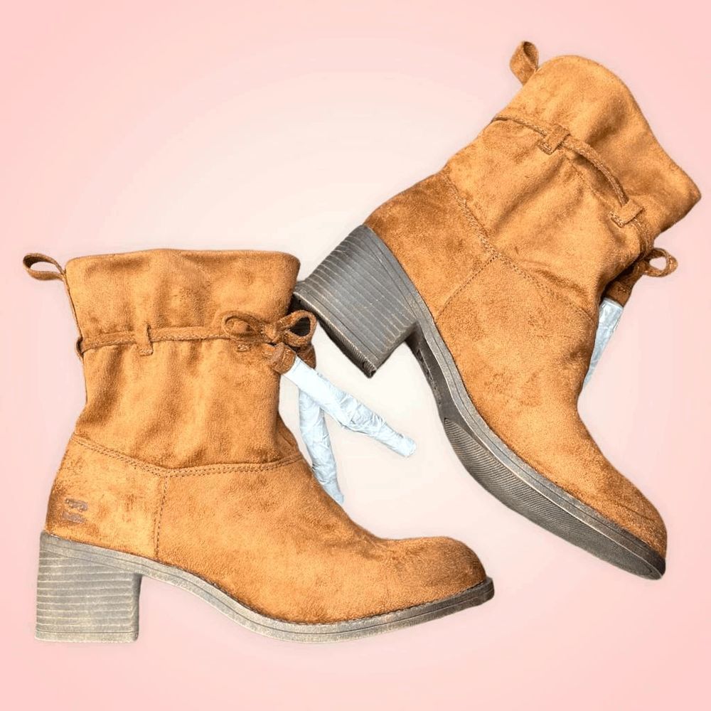 Billabong Monroe Brown Suede Booties Size 7 - Picture 1 of 9